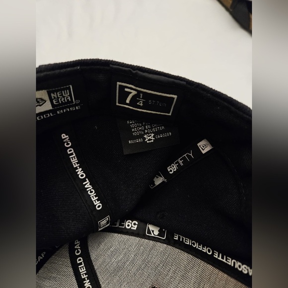 Vintage Boston Red Sox Baseball Cap / Hat Size 7 1/4 /New Era
In great condition - Picture 5 of 5